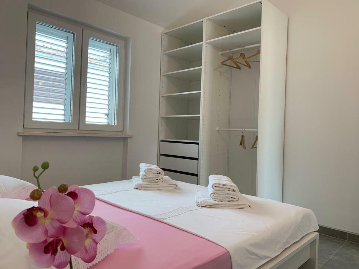 Valjan Apartmani Trogir Bagian luar foto