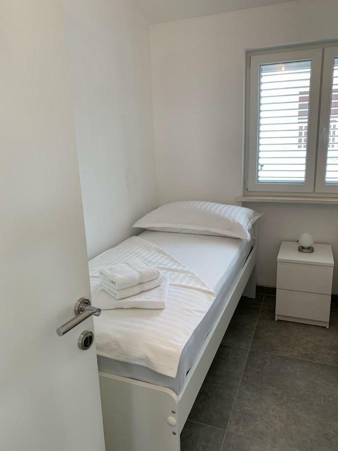 Valjan Apartmani Trogir Bagian luar foto