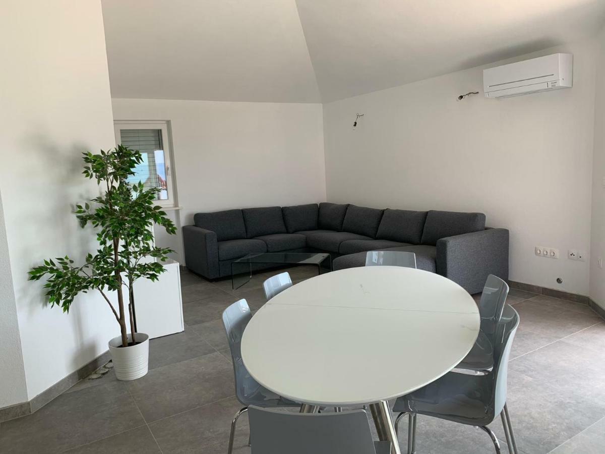 Valjan Apartmani Trogir Bagian luar foto